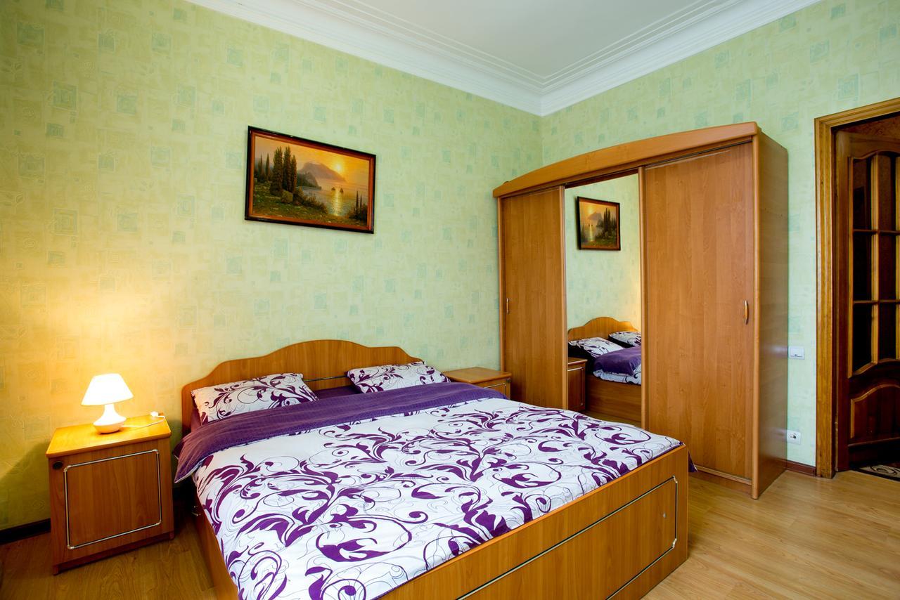 Apartments In The City Centre Of Nikolaev Николаев Экстерьер фото